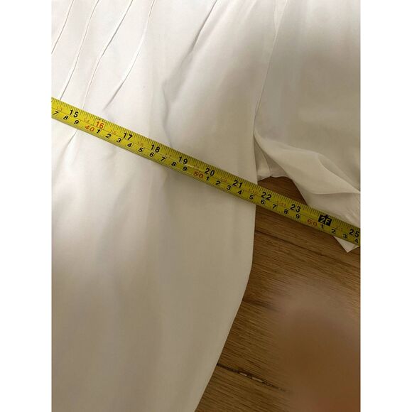 Vintage White Button-up with a Floral Embroidered Collar - Picture 4 of 4